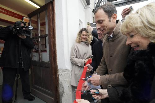 Il governatore del Friuli Venezia Giulia, Massimiliano Fedriga, inaugura assieme all'assessore alle Attività produttive e turismo, Sergio Emidio Bini e alla direttrice Andreina Contessa il nuovo infopoint turistico situato al varco d'accesso al castello e al parco di Miramare a Trieste